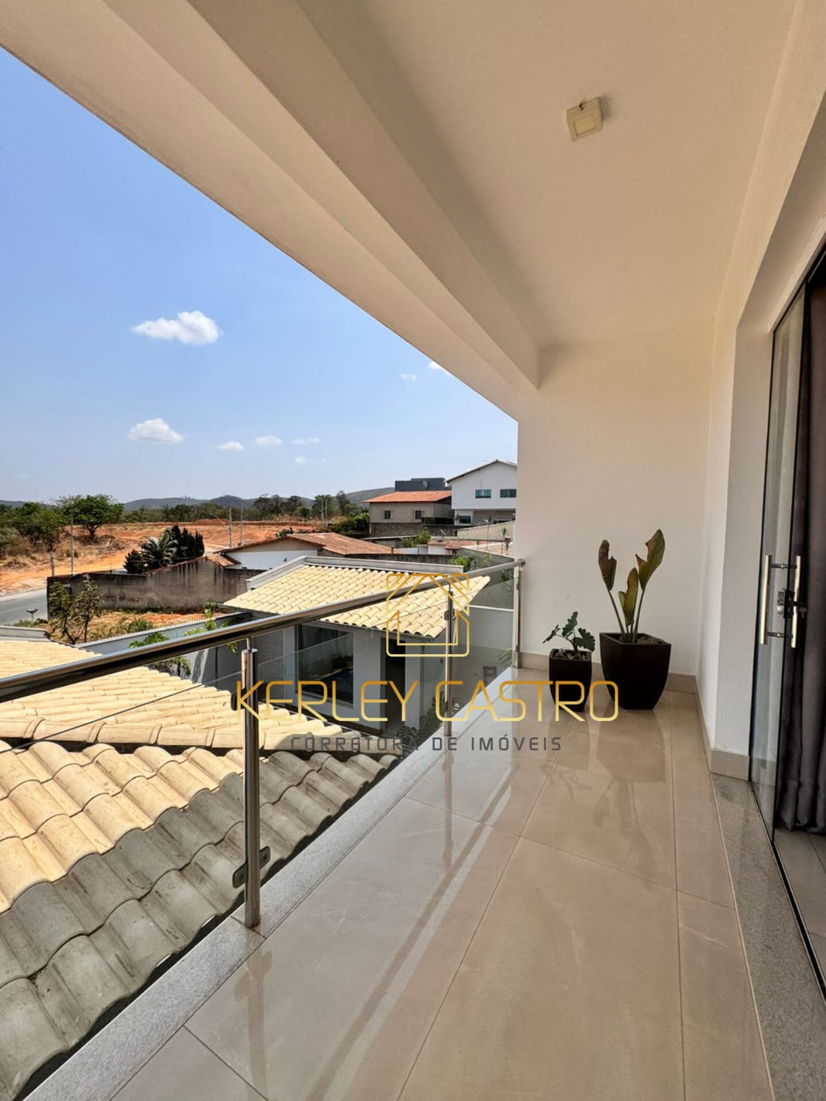VENDO CASA C/ PISCINA- J. ARIZONA - Sete Lagoas,MG